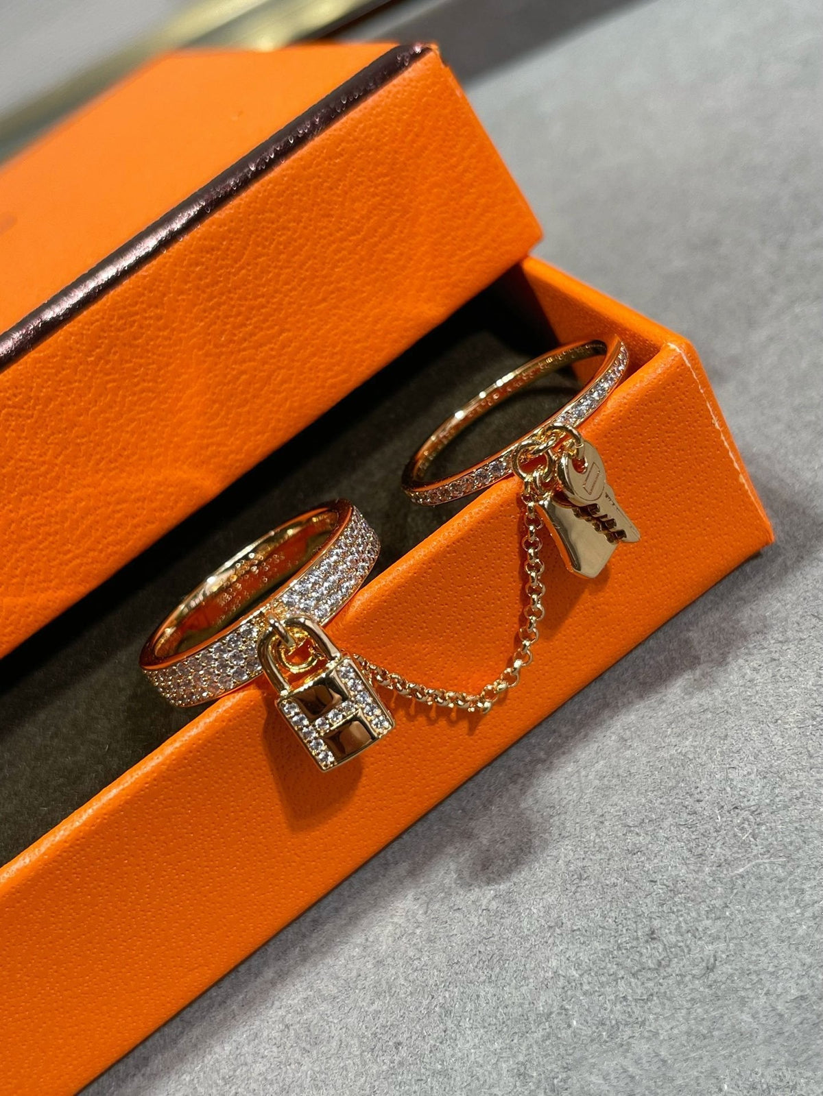 ¡®Lume Jewels¡¯HM KELLY CLOCHETTE DOUBLE RING IN WITH DIAMONDS