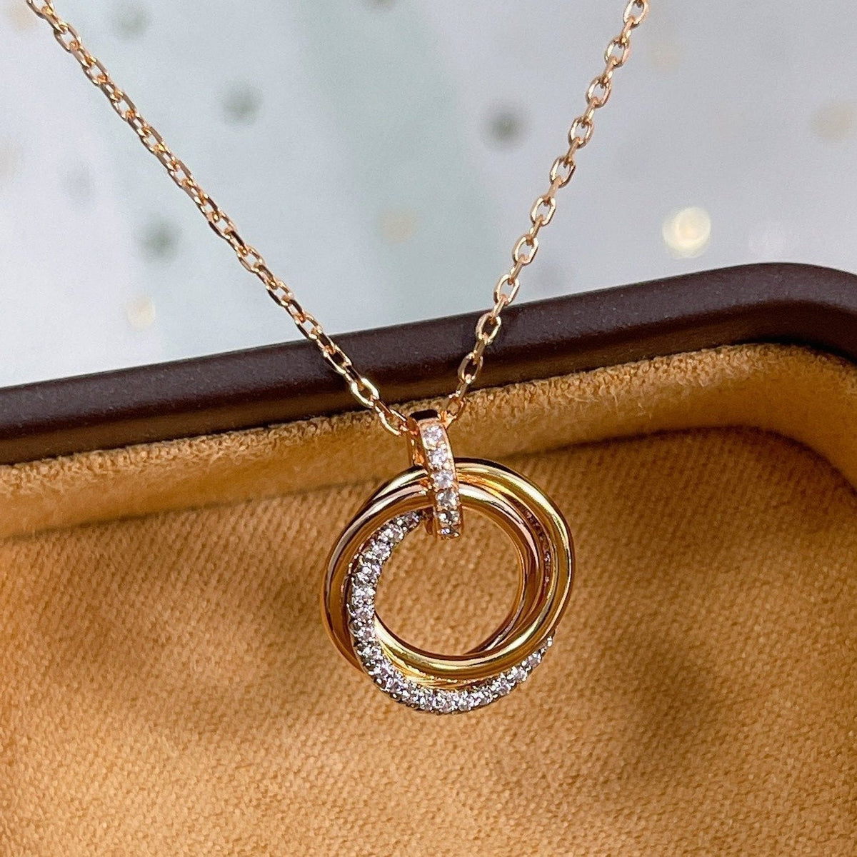 ¡®Lume Jewels¡¯TRINITY NECKLACE SILVER GOLD PINK GOLD DIAMONDS