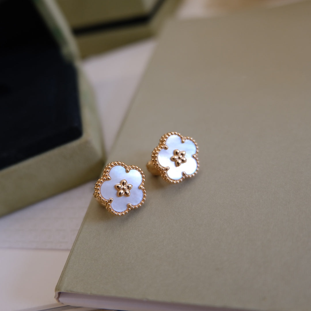 ¡®Lume Jewels¡¯LUCKY PINK GOLD WHITE MOP EARRINGS