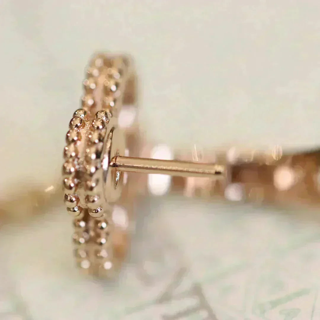 ¡®Lume Jewels¡¯CLOVER MEDIUM 1 MOTIFS FUll DIAMOND EARRINGS