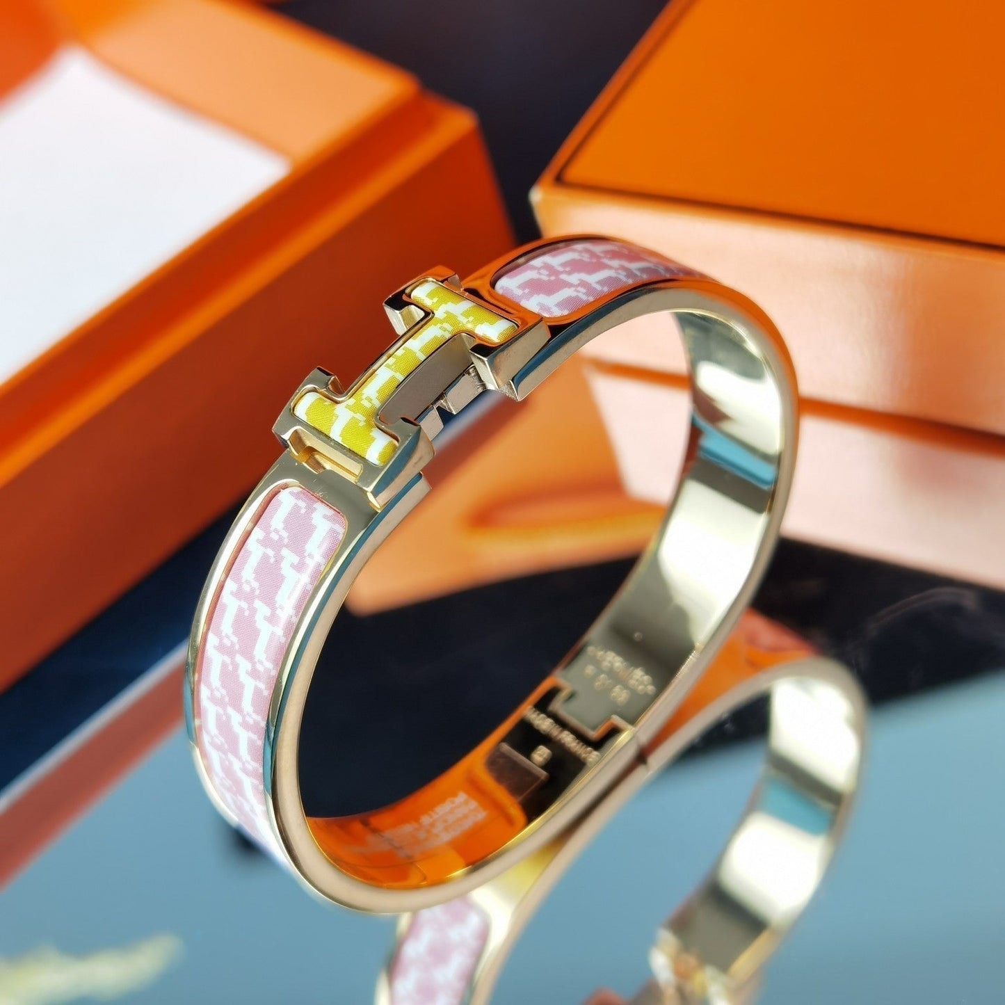 ¡®Lume Jewels¡¯H HORSE BRACELET 12MM