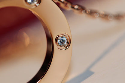 ¡®Lume Jewels¡¯LOVE NECKLACE 16MM 6 DIAMONDS PINK GOLD