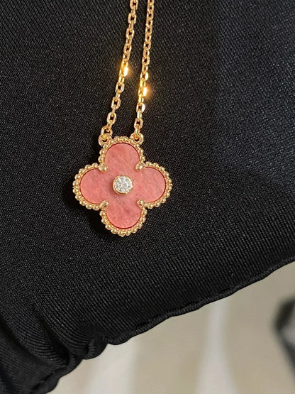 ¡®Lume Jewels¡¯CLOVER 15MM DIAMOND RHODONITE NECKLACE