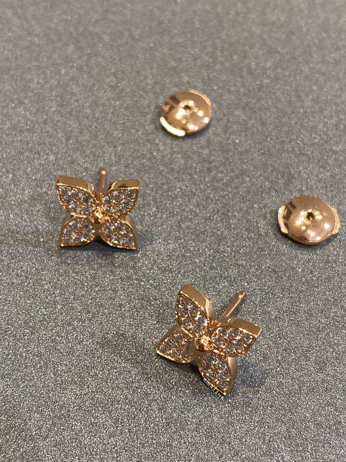 ¡®Lume Jewels¡¯STAR DIAMOND EARRINGS