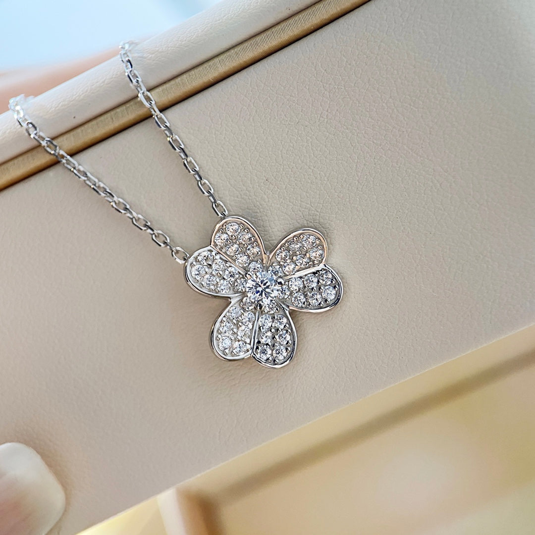 ¡®Lume Jewels¡¯CLOVER DIAMOND NECKLACE SILVER