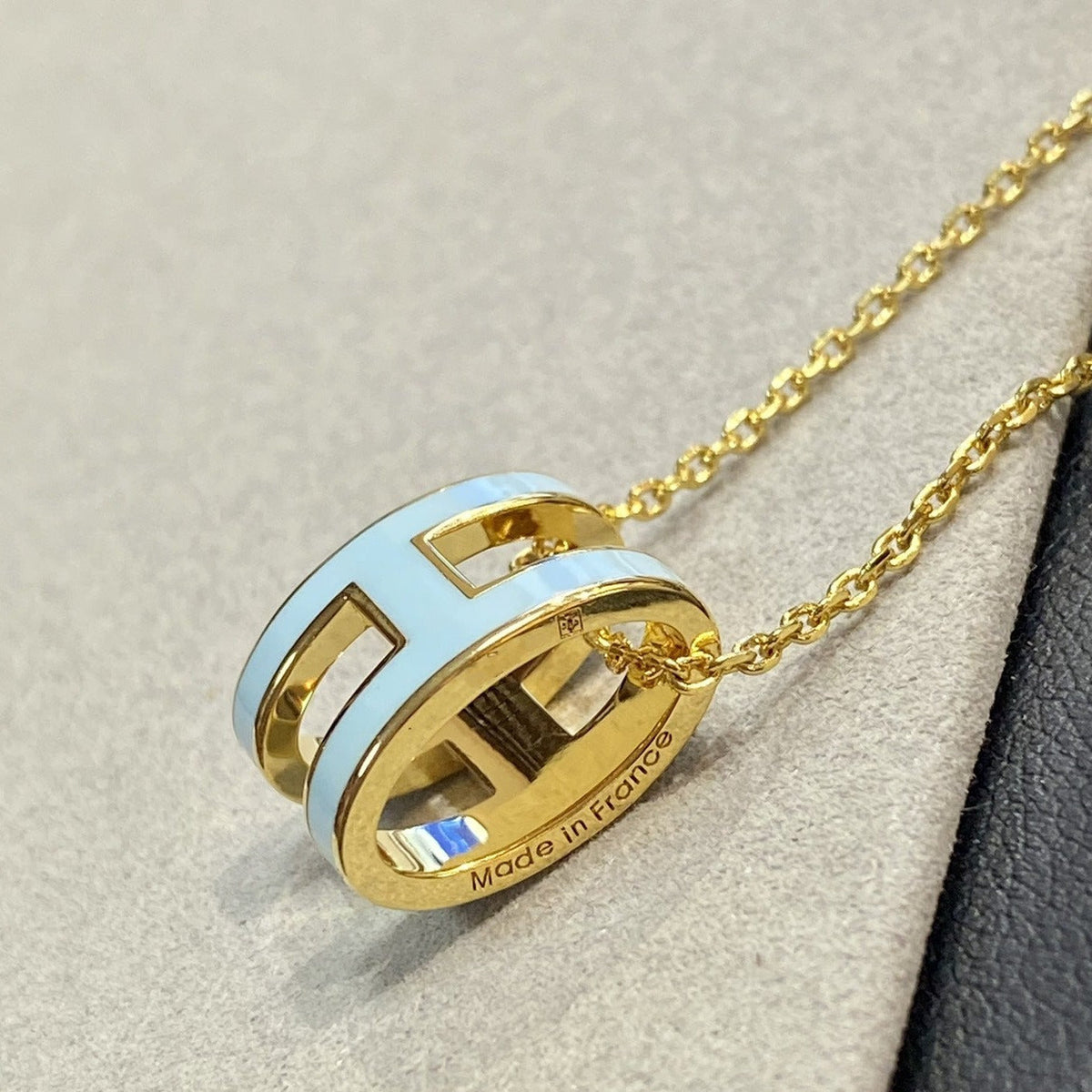 ¡®Lume Jewels¡¯POP H LIGHT BLUE NECKLACE