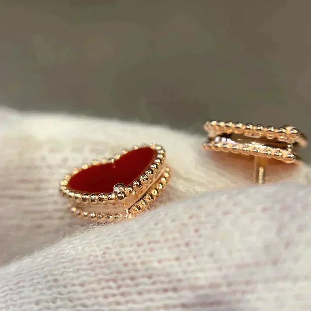 ¡®Lume Jewels¡¯HEART CARNELIAN STUD EARRINGS