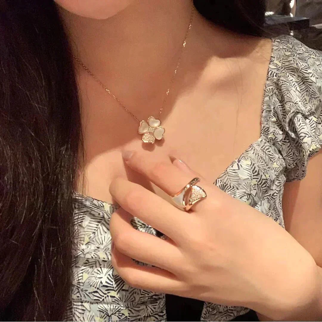 ¡®Lume Jewels¡¯CLOVER MOP DIAMOND ROSE GOLD NECKLACE