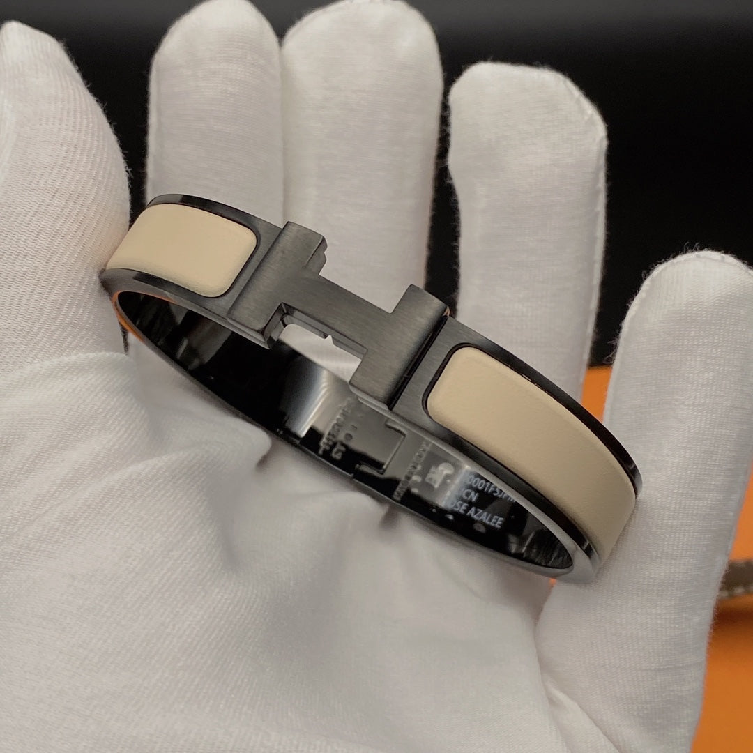 ¡®Lume Jewels¡¯H BRACELET 12MM BLACK BEIGE CERAMIC