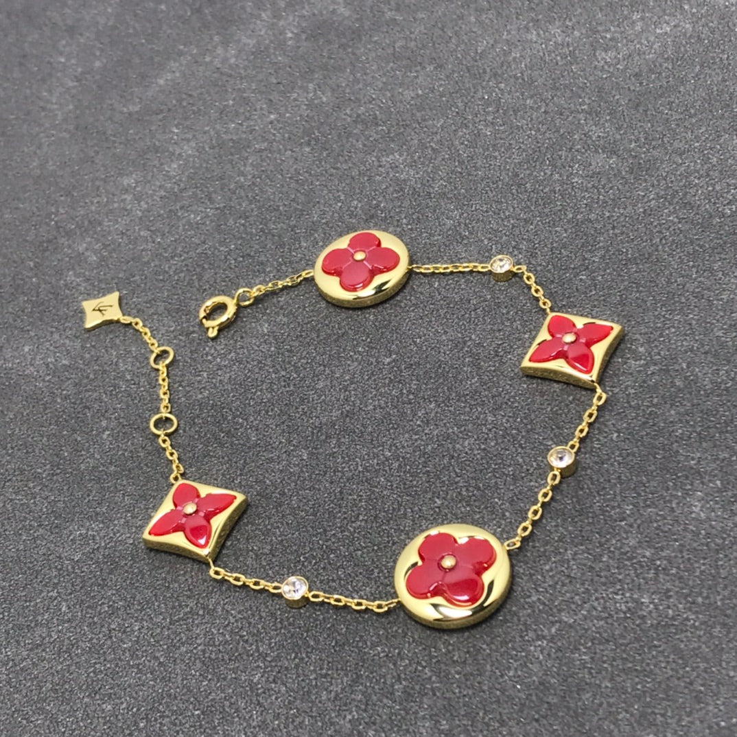¡®Lume Jewels¡¯STAR AND SUN CARNELIAN 4 MOTIFS 3 DIAMONDS