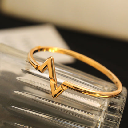 ¡®Lume Jewels¡¯VOLTE UPSITE DOWN BRACELET