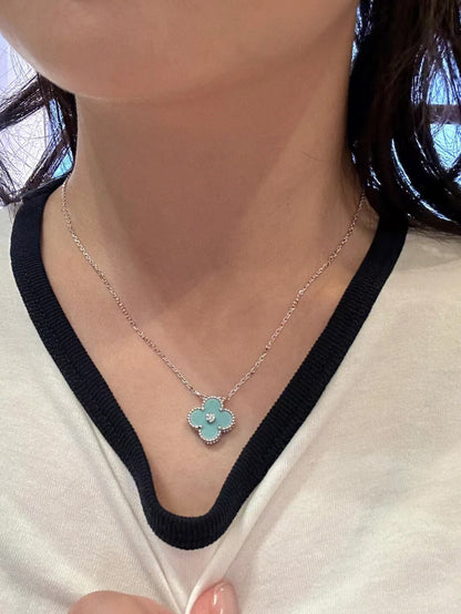 ¡®Lume Jewels¡¯CLOVER 1 DIAMOND LIGHT BLUE SILVER NECKLACE