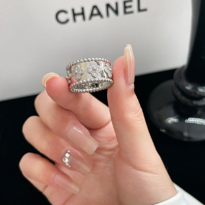 ¡®Lume Jewels¡¯PERLEE DIAMOND LARGE RING
