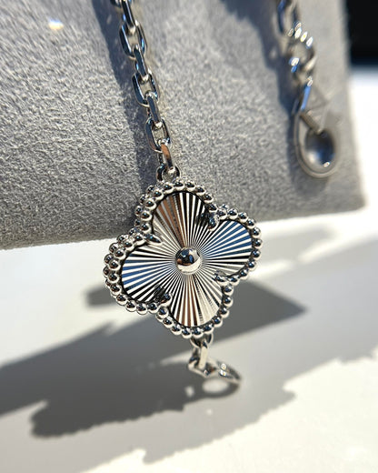 [Lume Jewels]New  CLOVER 5 MOTIF LASER BRACELET COLLECTION