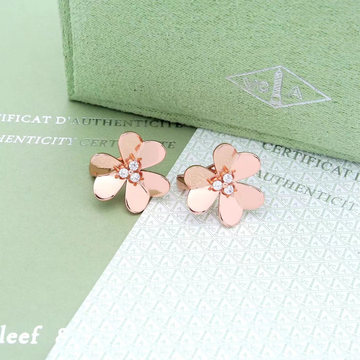 ¡®Lume Jewels¡¯FRIVOLE EARRINGS- LARGE MODEL