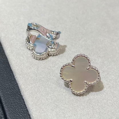 [Lume Jewels] CLOVER LARGE (20mm) 1 MOTIFS WHITE MOP STUD EARRINGS