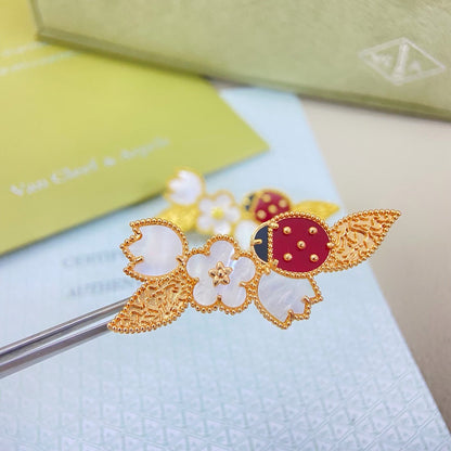 [Lume Jewels] Petal Leaf Ladybug Brooch