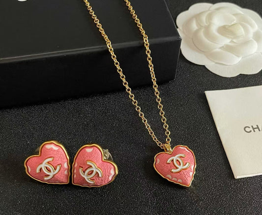 [Lume Jewels] Heart-shaped Necklace & Earring Set