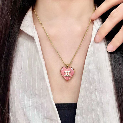 [Lume Jewels] Heart-shaped Necklace & Earring Set