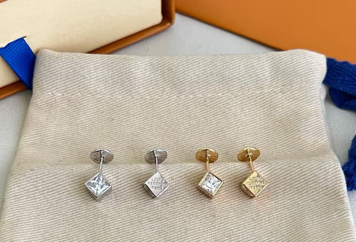 [Lume Jewels]Diamond Stud Earrings