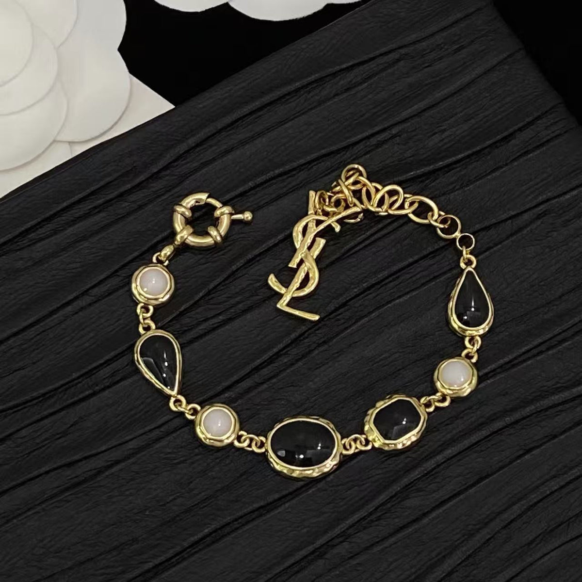 ¡®Lume JewelsCabochon Stone Bracelet