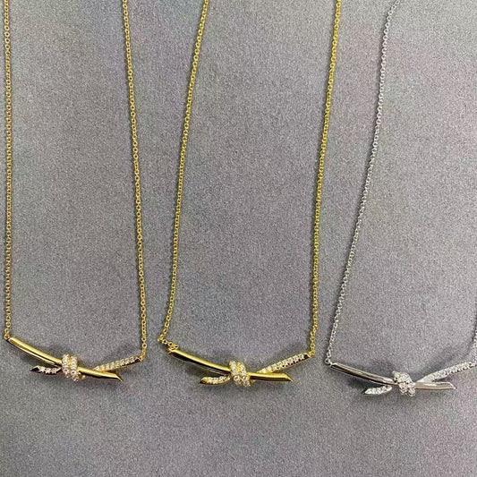 [Lume Jewels]T House Diamond-Studded Knot Necklace