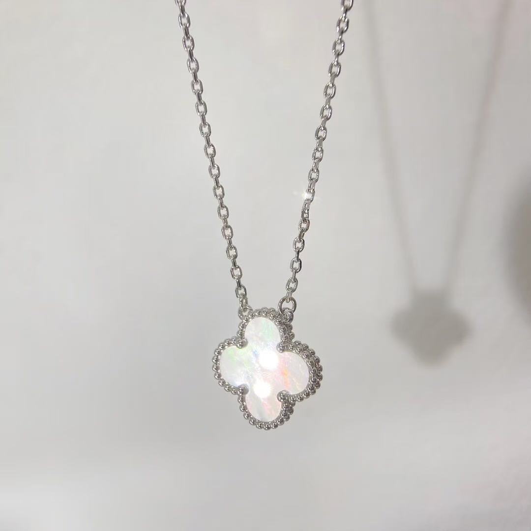 [Lume Jewels]CLOVER MINI 15MM WHITE MOTHER-OF-PEARL NECKLACE