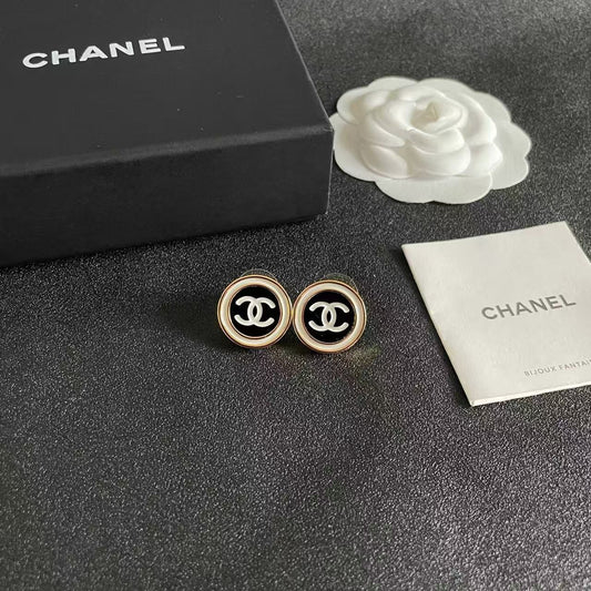 [Lume Jewels]Classic Double C Stud Earrings
