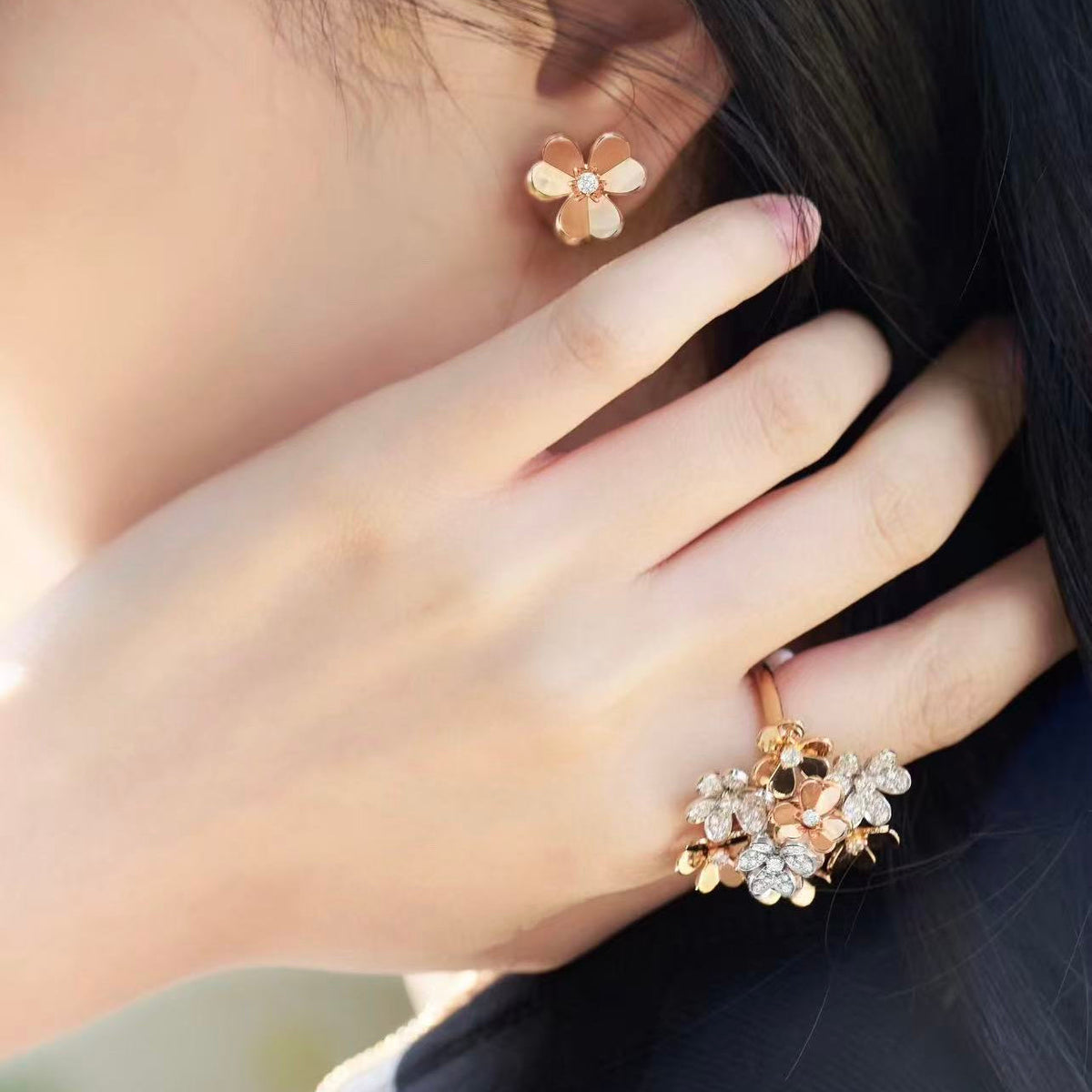 ¡®Lume Jewels¡¯FRIVOLE MINI FLOWER EARRINGS