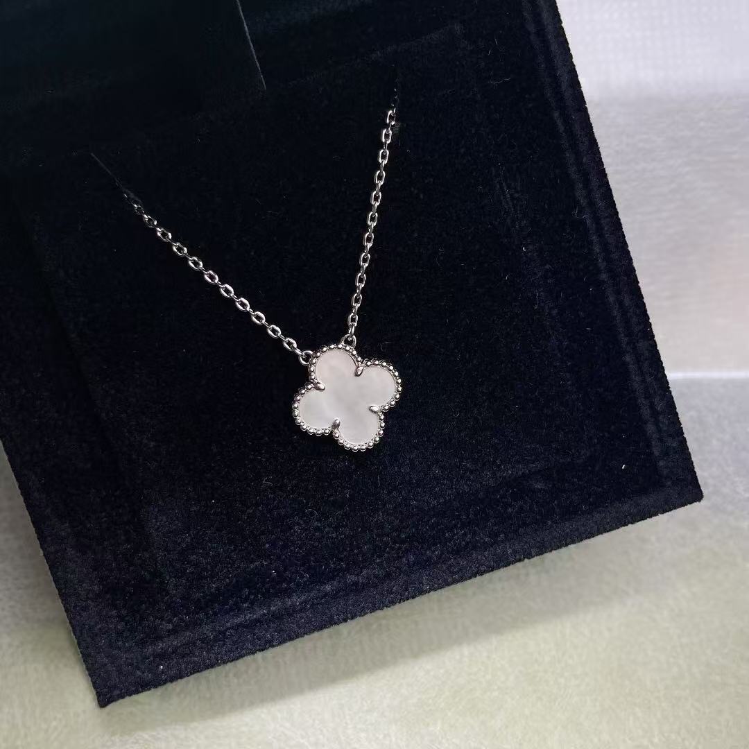 [Lume Jewels]CLOVER MINI 15MM WHITE MOTHER-OF-PEARL NECKLACE