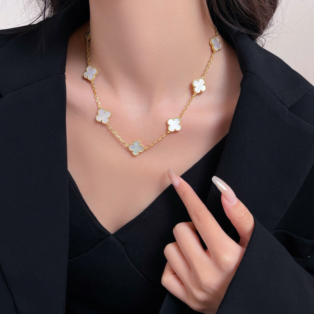 ¡®Lume Jewels¡¯CLOVER 10 MOTIFS WHITE MOTHER OF PEARL NECKLACE