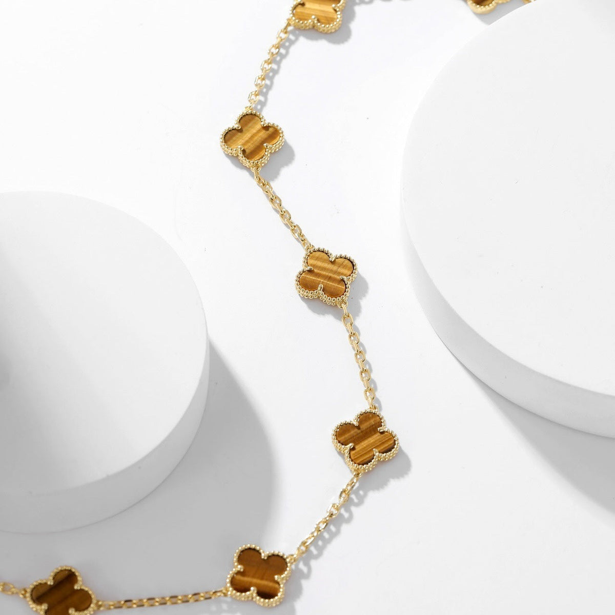 ¡®Lume Jewels¡¯CLOVER 10 MOTIFS TIGER EYE NECKLACE