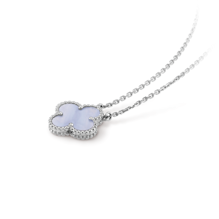 ¡®Lume Jewels¡¯CLOVER 15MM BLUE CHALCEDONY NECKLACE SILVER