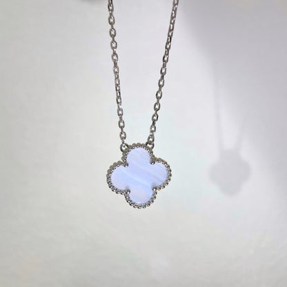 ¡®Lume Jewels¡¯CLOVER 15MM BLUE CHALCEDONY NECKLACE SILVER