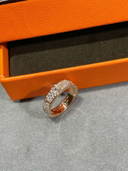 ¡®Lume Jewels¡¯KELLY PINK GOLD DIAMOND RING