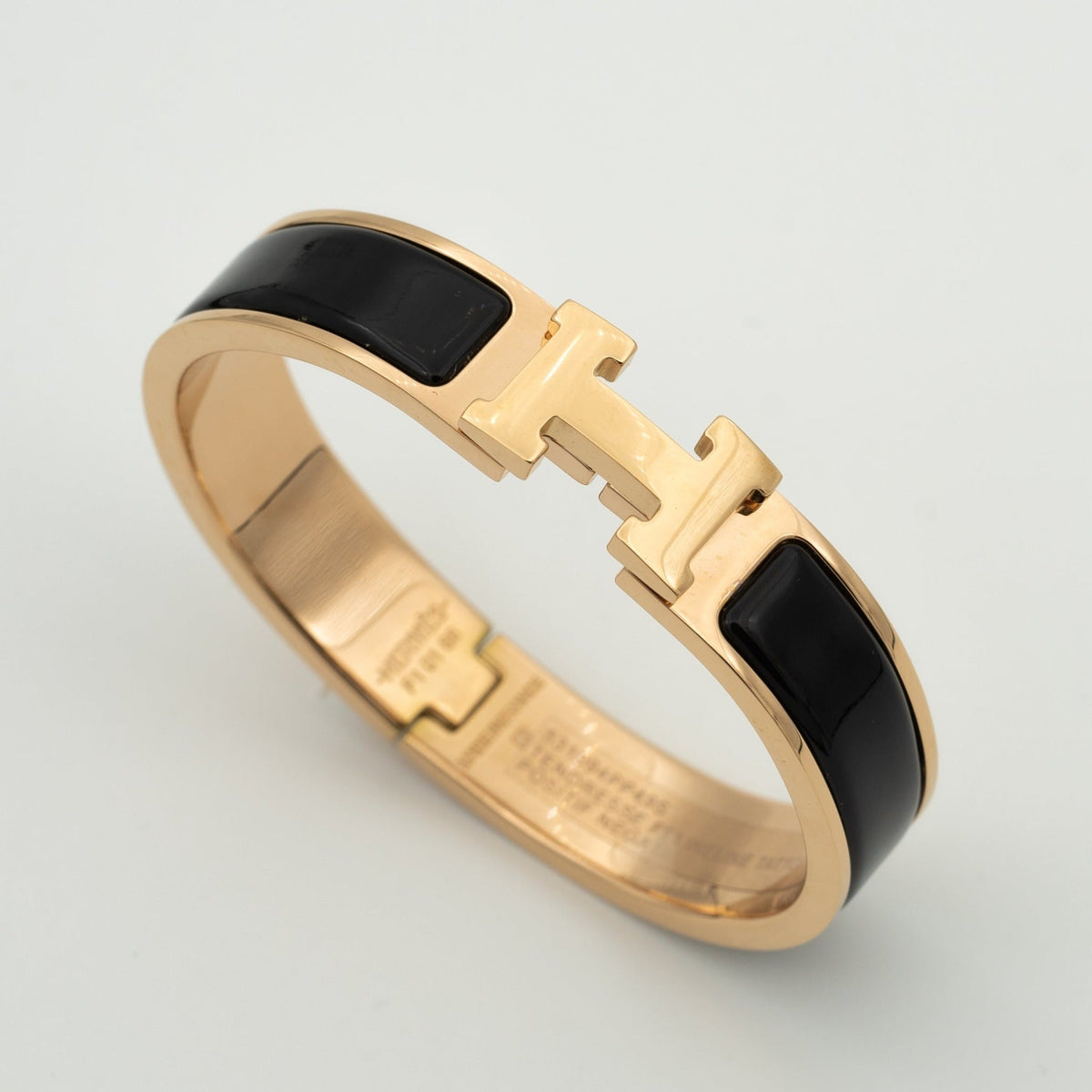 ¡®Lume Jewels¡¯H BLACK BRACELET