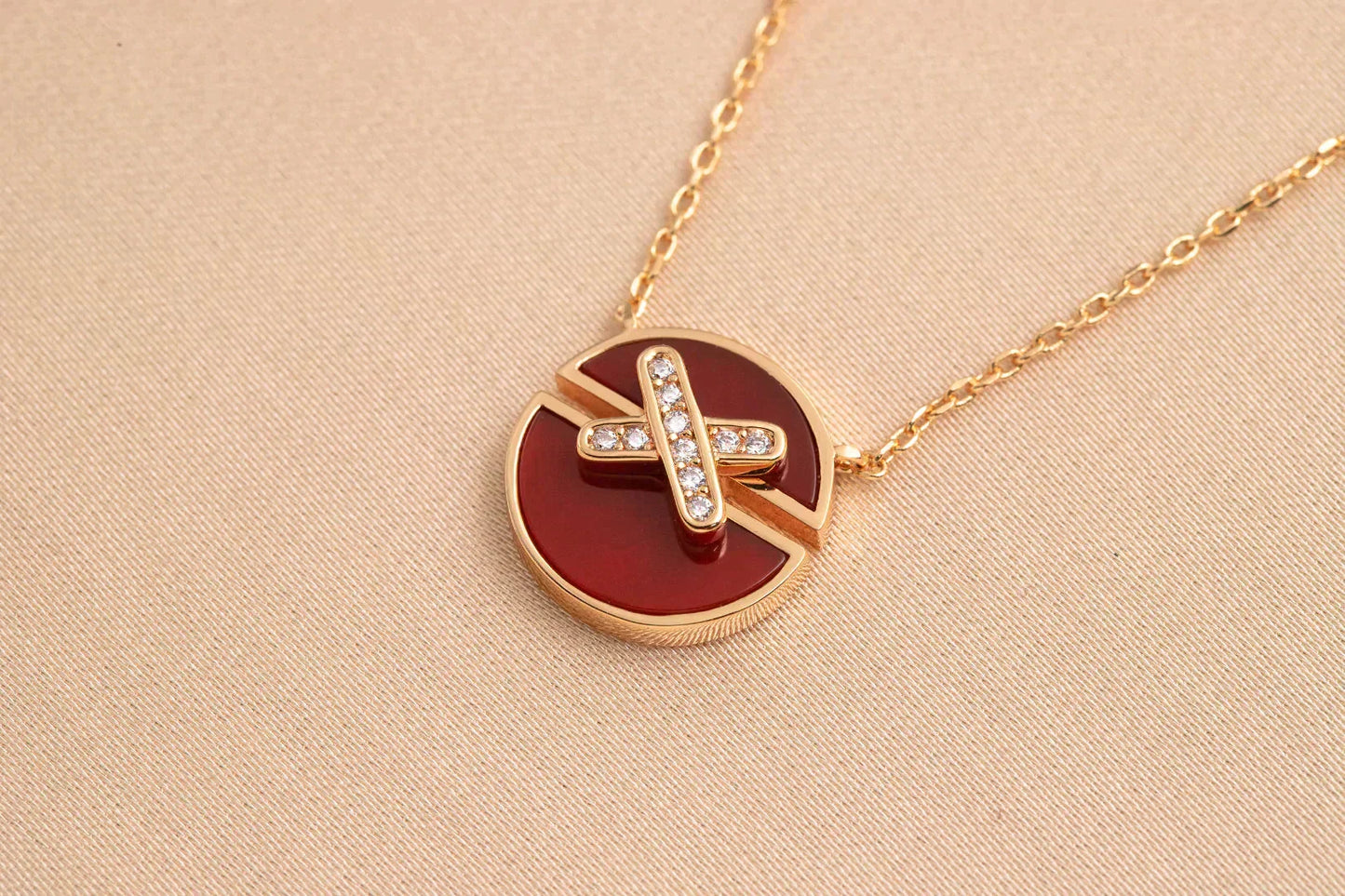 ¡®Lume Jewels¡¯JEUX DE ROSE GOLD DIAMOND NECKLACE