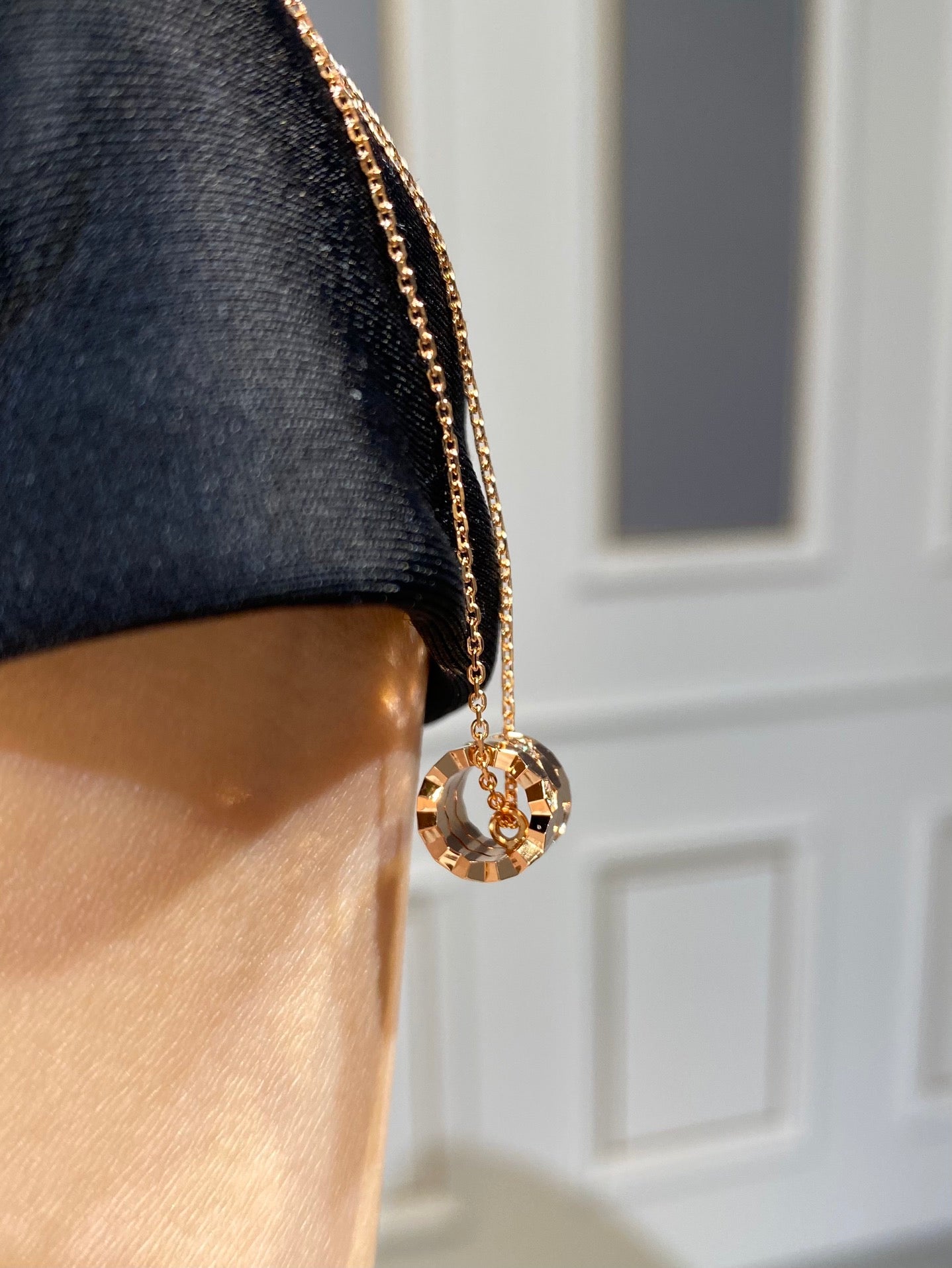 ¡®Lume Jewels¡¯BEE LOVE DIAMOND NECKLACE