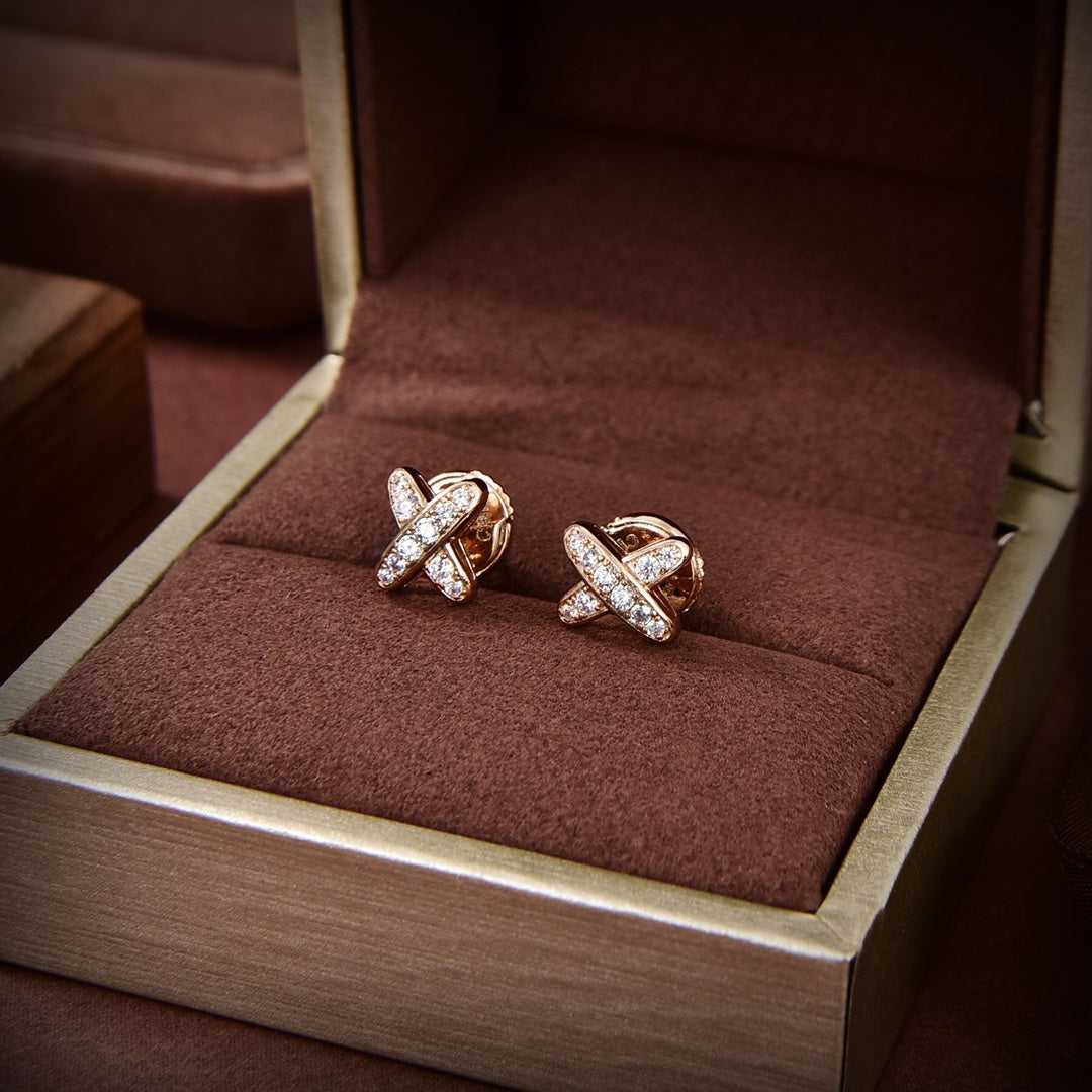 ¡®Lume Jewels¡¯JEUX DE GOLD DIAMOND EARRINGS