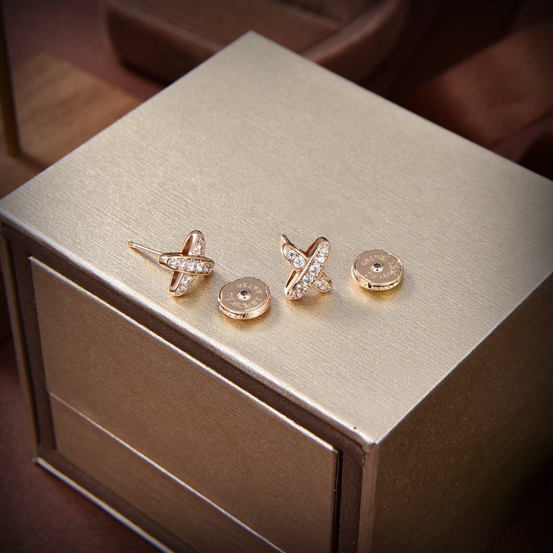 ¡®Lume Jewels¡¯JEUX DE GOLD DIAMOND EARRINGS