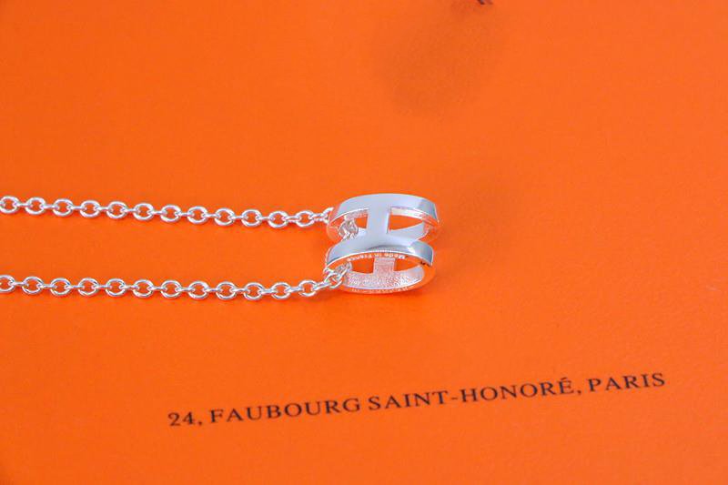 ¡®Lume Jewels¡¯HM NECKLACE H LETTER OVAL SERIES