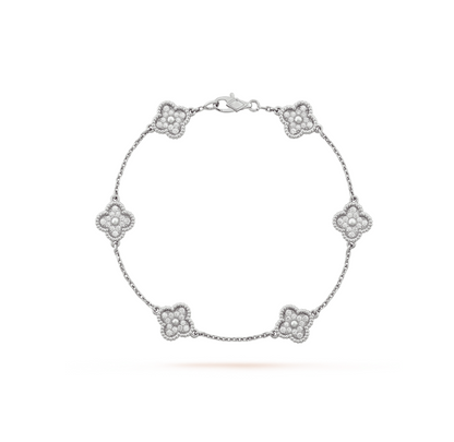 ¡®Lume Jewels¡¯CLOVER 6 MOTIF SILVER DIAMOND BRACELET