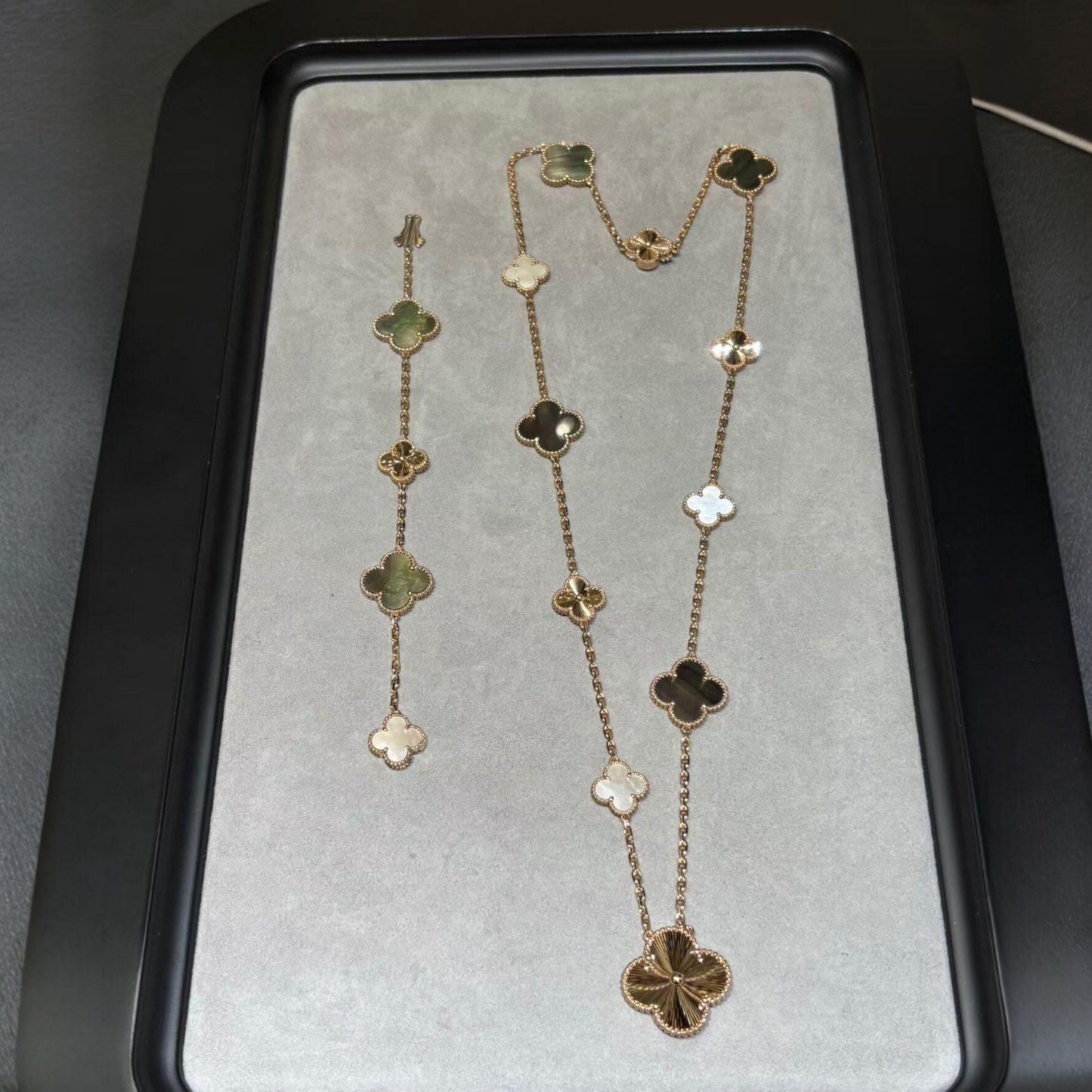 [Lume Jewels]DETACHABLE CLOVER 15(11+4) FLOWER ROSE GOLD NECKLACE SET