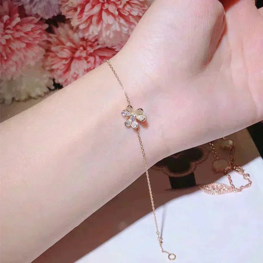 ¡®Lume Jewels¡¯FRIVOLE GOLD FLOWER DIAMOND BRACELET