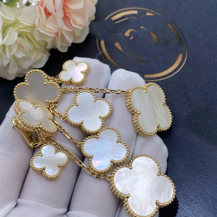 ¡®Lume Jewels¡¯CLOVER EARRINGS WHITE MOP 4 MOTIFS GOLD