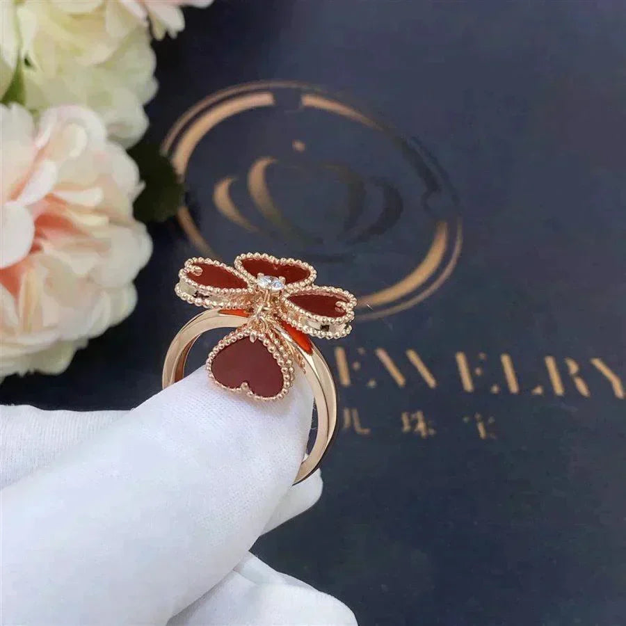 ¡®Lume Jewels¡¯SWEET CLOVER CARNELIAN RING