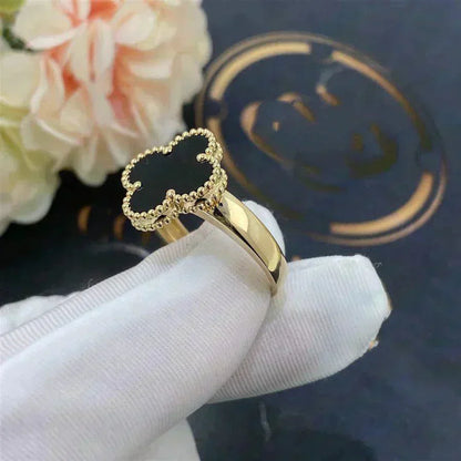 ¡®Lume Jewels¡¯CLOVER ONYX RING