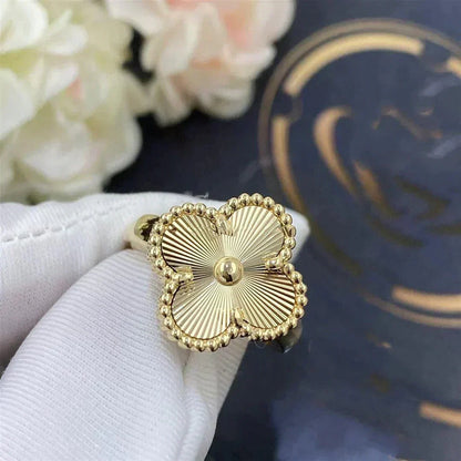 ¡®Lume Jewels¡¯CLOVER GOLD RING