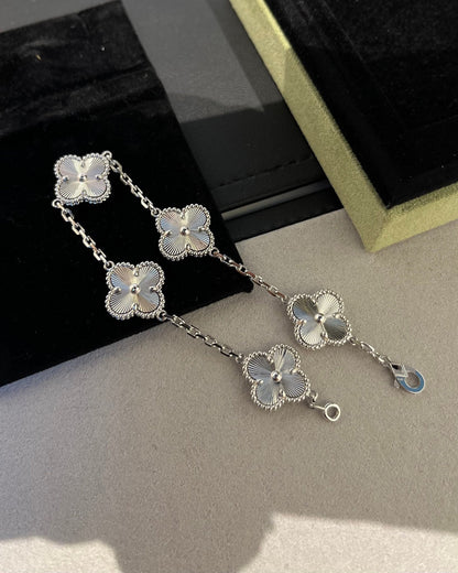 [Lume Jewels]New  CLOVER 5 MOTIF LASER BRACELET COLLECTION